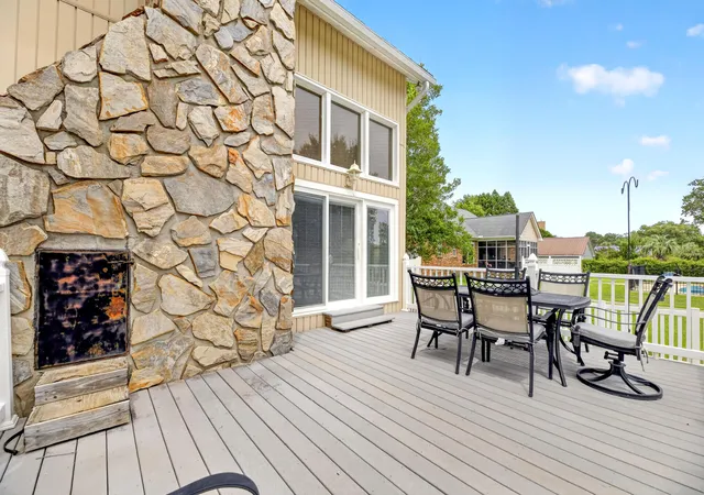 Photo 5 of Single family home for sale at 1120 Waters Edge Dr, Summerton, SC 29148 | MLS# 26021254 | Listing updated on 2026-09-05