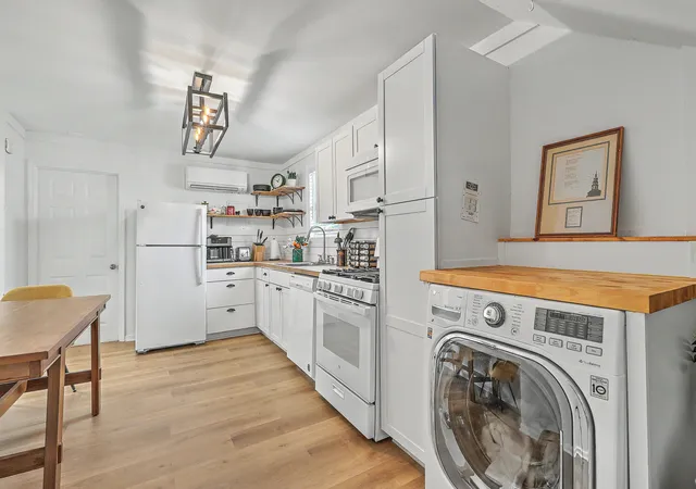 5th image of 3 Strawberry Ln, Charleston, SC 29403 | MLS# 26021814