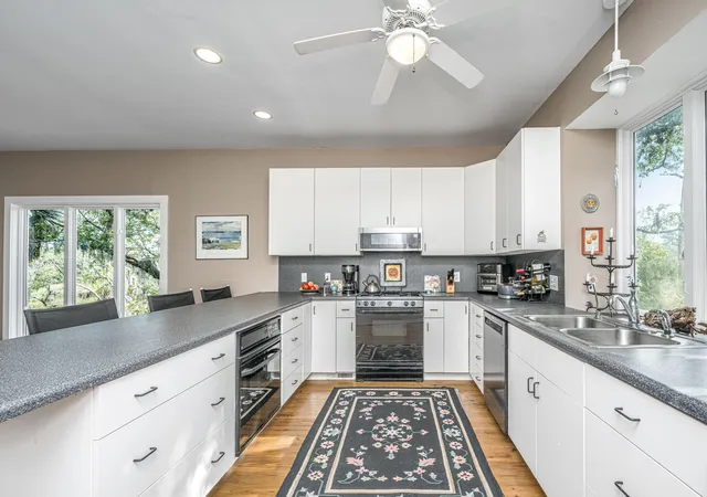 Homes for sale in Edisto Island, SC | 925 Edding Creek Dr, Edisto Island, SC 29438 | MLS# 26019024