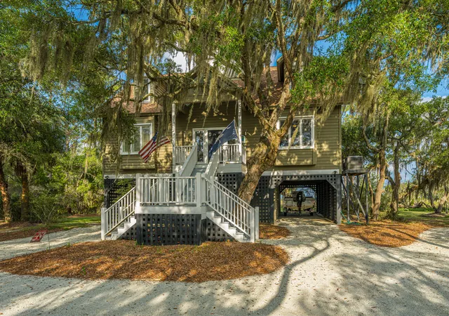 Homes for sale in Edisto Island, SC | 925 Edding Creek Dr, Edisto Island, SC 29438 | MLS# 26019024
