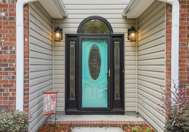 Photo 3 of Single family home for sale at 1277 Hermit Crab Way, Mount Pleasant, SC 29466 | MLS# 26018059 | Listing updated on 2026-09-16
