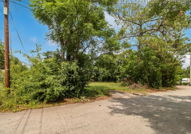Homes for sale in Columbia, SC | 3101 Farrow Rd, Columbia, SC 29203 | MLS# 26004673