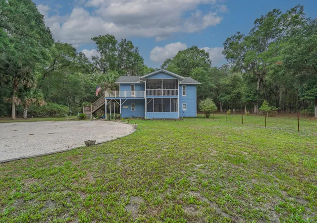 Photo 3 of Single family home for sale at 8567 Palmetto Rd, Edisto Island, SC 29438 | MLS# 26021028 | Listing updated on 2026-08-04