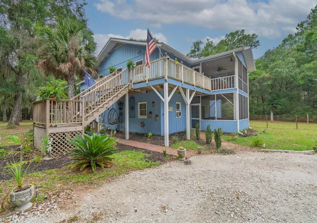 Photo 4 of Single family home for sale at 8567 Palmetto Rd, Edisto Island, SC 29438 | MLS# 26021028 | Listing updated on 2026-08-04