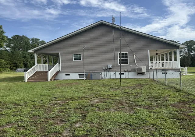 Photo 4 of Single family home for sale at 2014 Winding Crk Rd, Walterboro, SC 29488 | MLS# 26022797 | Listing updated on 2026-09-03