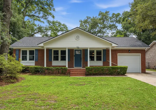Homes for sale in North Charleston, SC | 4709 Yardley Dr, North Charleston, SC 29405 | MLS# 26019568