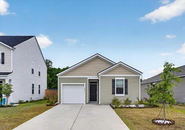 Homes for sale in Ladson, SC | 1081 Peridote Wy, Ladson, SC 29456 | MLS# 26019463