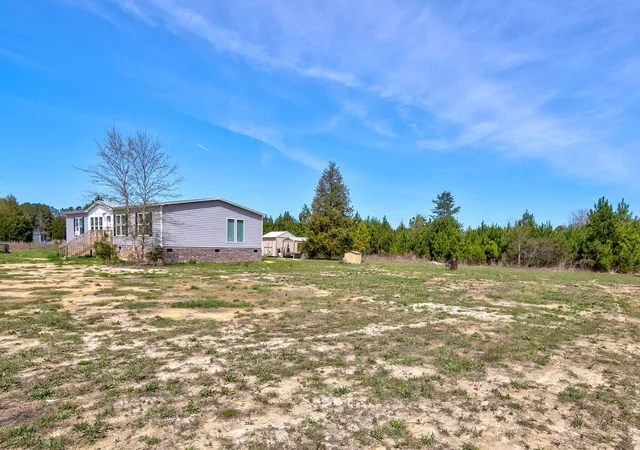 Homes for sale in Manning, SC | 1100 Marlowe Dr, Manning, SC 29102 | MLS# 26010469