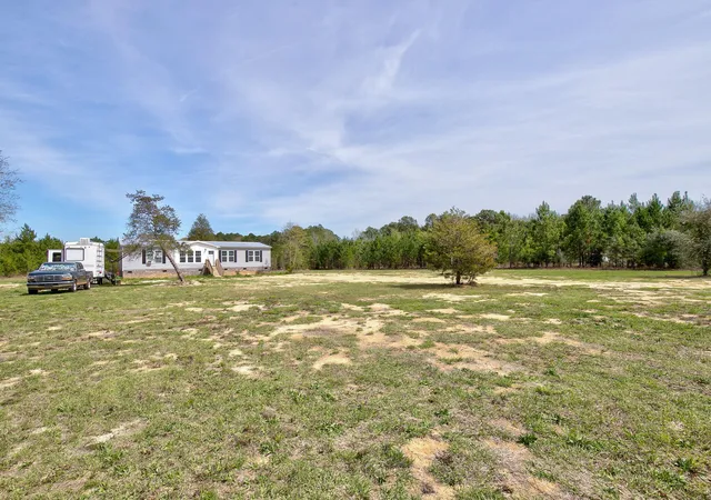 Homes for sale in Manning, SC | 1100 Marlowe Dr, Manning, SC 29102 | MLS# 26010469