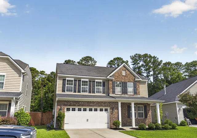 Photo 3 of Single family home for sale at 691 Redbud Ln, Summerville, SC 29486 | MLS# 26017217 | Listing updated on 2026-09-15