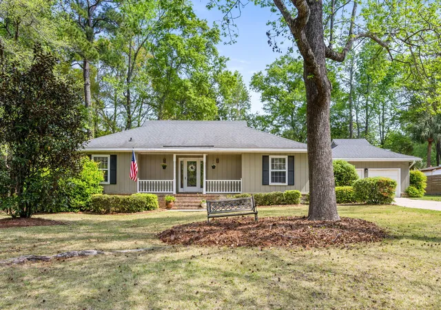 Photo 1 of Single family home for sale at 1042 Planters Curve, Mount Pleasant, SC 29464 | MLS# 26024405 | Listing updated on 2026-10-01
