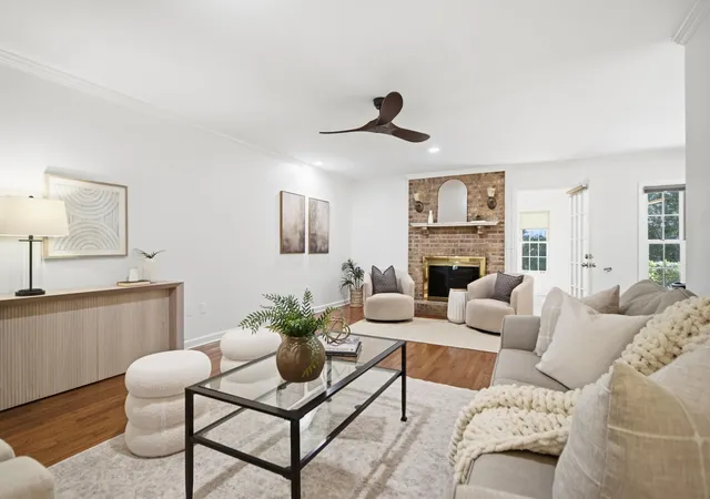 Photo 3 of Single family home for sale at 1042 Planters Curve, Mount Pleasant, SC 29464 | MLS# 26024405 | Listing updated on 2026-10-01