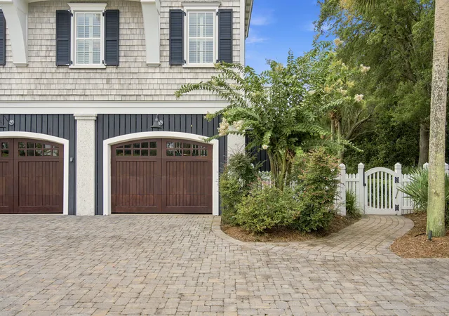 Photo 3 of Single family home for sale at 2668 Bayonne St, Sullivans Island, SC 29482 | MLS# 26021177 | Listing updated on 2026-08-13