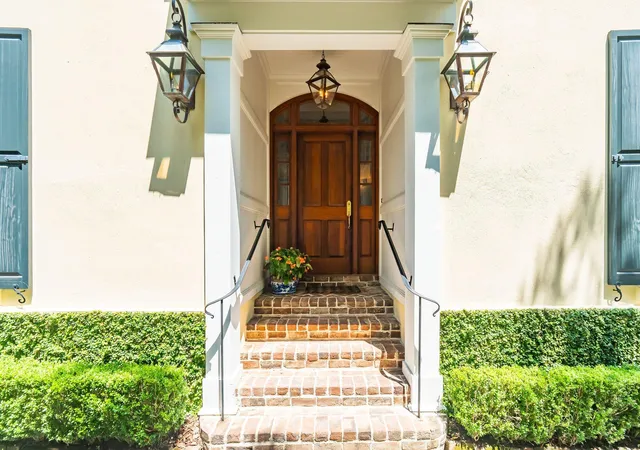 Photo 3 of Single family home for sale at 44 Wentworth St, Charleston, SC 29401 | MLS# 26023394 | Listing updated on 2026-10-06