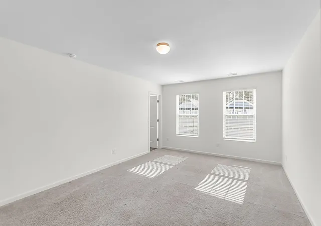Photo 3 of Single family home for sale at 658 Snow Owl Dr, Summerville, SC 29486 | MLS# 26012116 | Listing updated on 2026-09-09