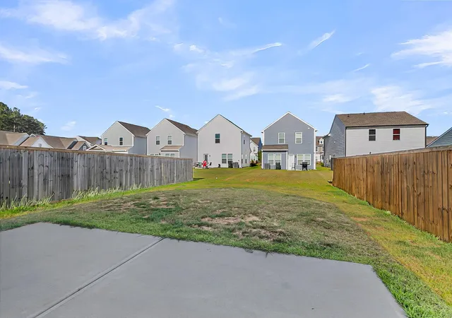 Photo 3 of Single family home for sale at 658 Snow Owl Dr, Summerville, SC 29486 | MLS# 26012116 | Listing updated on 2026-09-09