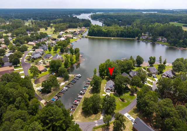 Photo 1 of Single family home for sale at 203 Ridge Lake Dr, Manning, SC 29102 | MLS# 26021486 | Listing updated on 2026-09-03
