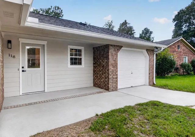 Photo 35 of Single family home for sale at 118 Highland Ave, Summerville, SC 29486 | MLS# 26023980 | Listing updated on 2026-09-24