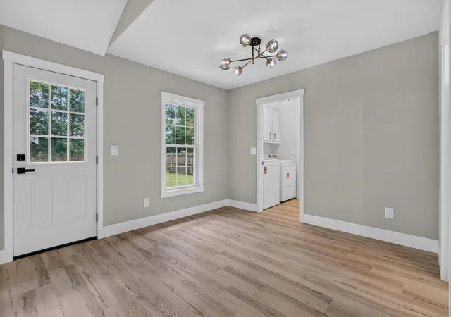 Photo 3 of Single family home for sale at 118 Highland Ave, Summerville, SC 29486 | MLS# 26023980 | Listing updated on 2026-09-24