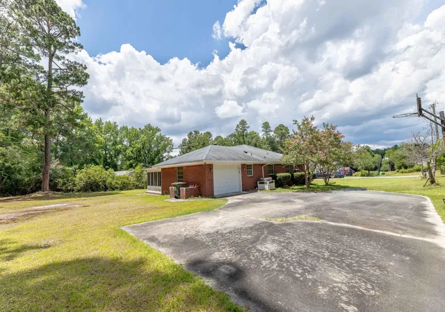 4th image of 2069 Hydrick Ave, Orangeburg, SC 29118 | MLS# 26019523