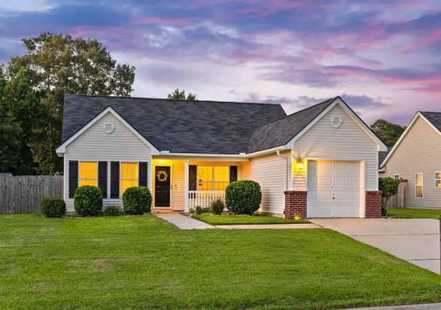 Photo 2 of Single family home for sale at 112 Slow Ml Dr, Goose Creek, SC 29445 | MLS# 26018277 | Listing updated on 2026-09-17