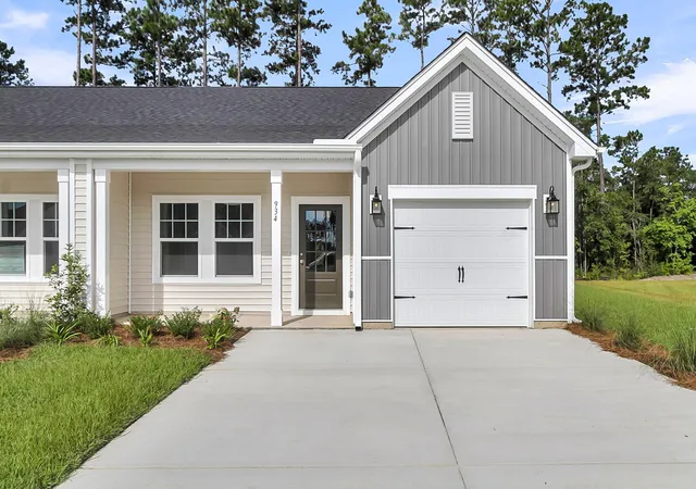 Photo 3 of Townhouse for sale at 1070 Dusk Dr, Summerville, SC 29486 | MLS# 26017855 | Listing updated on 2026-09-02