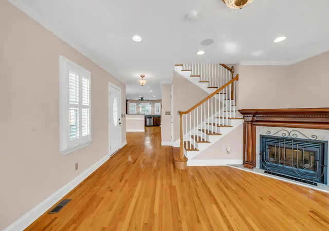 Photo 4 of Single family home for sale at 21 Aiken St, Charleston, SC 29403 | MLS# 26019264 | Listing updated on 2026-09-09