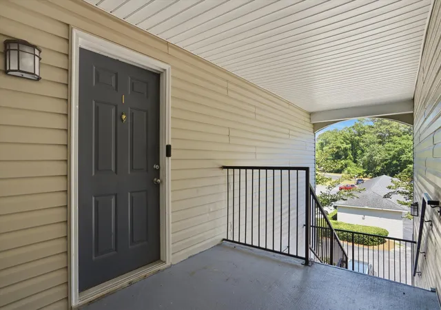 Photo 3 of Townhouse for sale at 2011 N Highway 17 #2200i, Mount Pleasant, SC 29466 | MLS# 26016780 | Listing updated on 2026-09-02