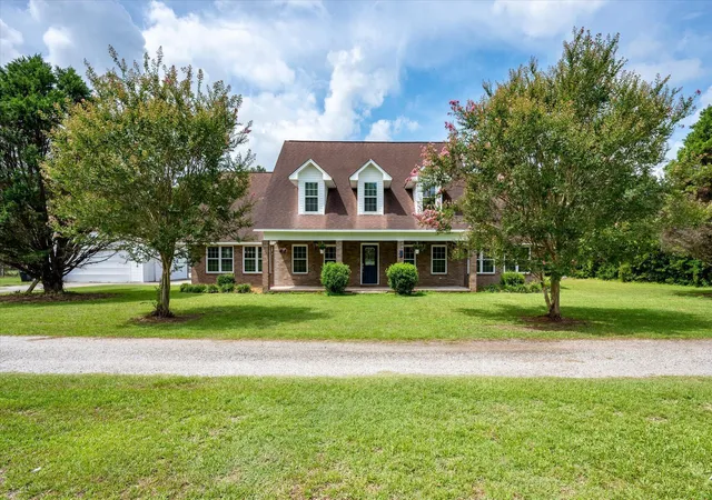 2nd image of 142 Cloverleaf Dr, Saint George, SC 29477 | MLS# 26020503