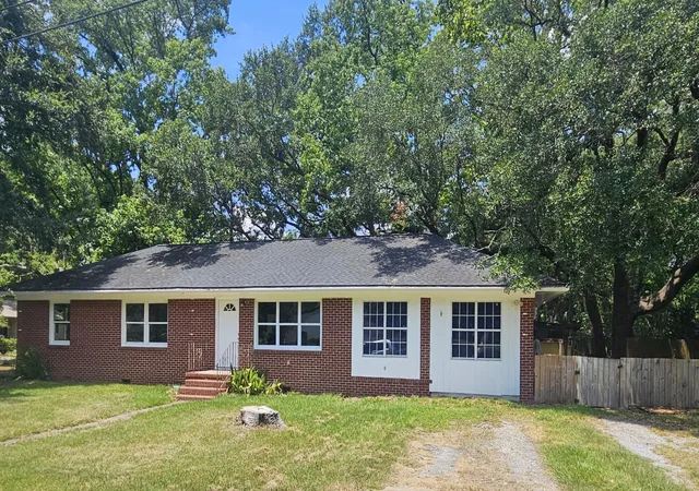 Photo 2 of Single family home for sale at 2446 Cherokee Hall Ln, Charleston, SC 29414 | MLS# 26019437 | Listing updated on 2026-08-31