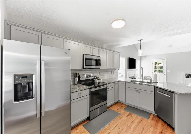 Photo 4 of Single family home for sale at 2001 Wadsbury Ln, Charleston, SC 29414 | MLS# 26022774 | Listing updated on 2026-09-08