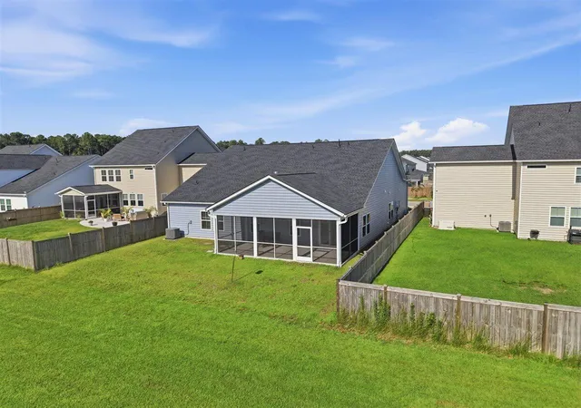 Photo 4 of Single family home for sale at 1095 Fitzgerald Ct, Summerville, SC 29485 | MLS# 26020763 | Listing updated on 2026-09-17