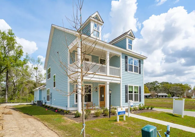 Photo 3 of Single family home for sale at 212 Cantona Dr, Summerville, SC 29483 | MLS# 26013172 | Listing updated on 2026-09-03