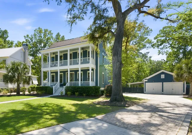 Photo 3 of Single family home for sale at 1505 Lindsey Crk Dr, Mount Pleasant, SC 29466 | MLS# 26019113 | Listing updated on 2026-09-18