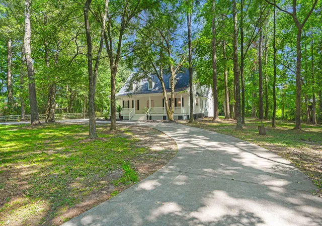 Photo 3 of Single family home for sale at 123 Marvin, Summerville, SC 29483 | MLS# 26019185 | Listing updated on 2026-09-05