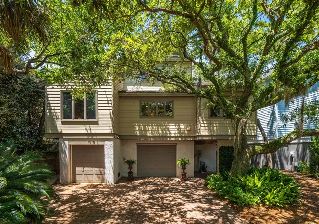 Homes for sale in Isle Of Palms, SC | 12 Marsh Island Ln, Isle Of Palms, SC 29451 | MLS# 26018893