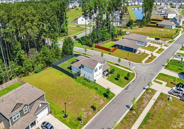 Photo 3 of Single family home for sale at 241 Shadybrook Dr, Summerville, SC 29486 | MLS# 26021432 | Listing updated on 2026-08-31