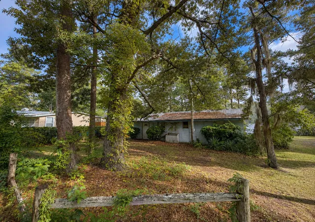 Photo 2 of Sale Pending at 1932 Stukes Rd, Manning, SC 29102 | MLS# 26022126 | Listing updated on 2026-08-10