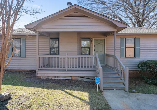 Photo 1 of Townhouse for sale at 37 Canterbury Ct, Columbia, SC 29210 | MLS# 26020979 | Listing updated on 2026-07-24