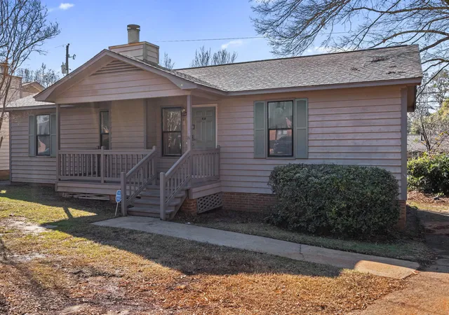 Photo 2 of Townhouse for sale at 37 Canterbury Ct, Columbia, SC 29210 | MLS# 26020979 | Listing updated on 2026-07-24