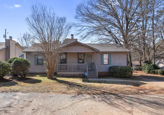 Photo 3 of Townhouse for sale at 37 Canterbury Ct, Columbia, SC 29210 | MLS# 26020979 | Listing updated on 2026-07-24