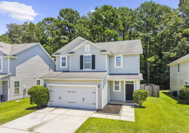 Homes for sale in Moncks Corner, SC | 237 Oglethorpe Cir, Moncks Corner, SC 29461 | MLS# 26018856
