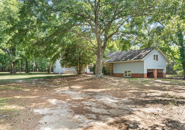 Photo 2 of Single family home for sale at 3022 Cordova Rd, Cordova, SC 29039 | MLS# 26019829 | Listing updated on 2026-08-22