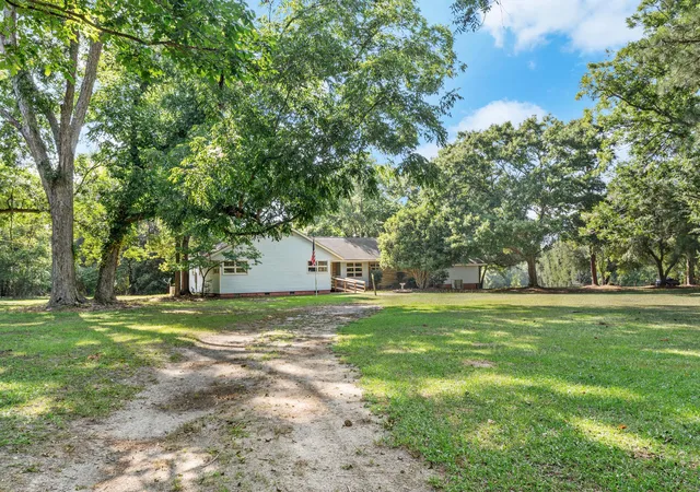 Photo 3 of Single family home for sale at 3022 Cordova Rd, Cordova, SC 29039 | MLS# 26019829 | Listing updated on 2026-08-22