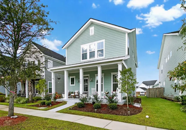 Homes for sale in Summerville, SC | 466 Woodgate Way, Summerville, SC 29485 | MLS# 25024569