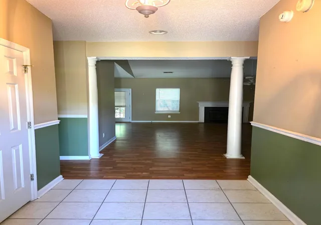 Photo 3 of Single family home for sale at 108 N Pembroke Dr, Goose Creek, SC 29445 | MLS# 26020379 | Listing updated on 2026-09-13