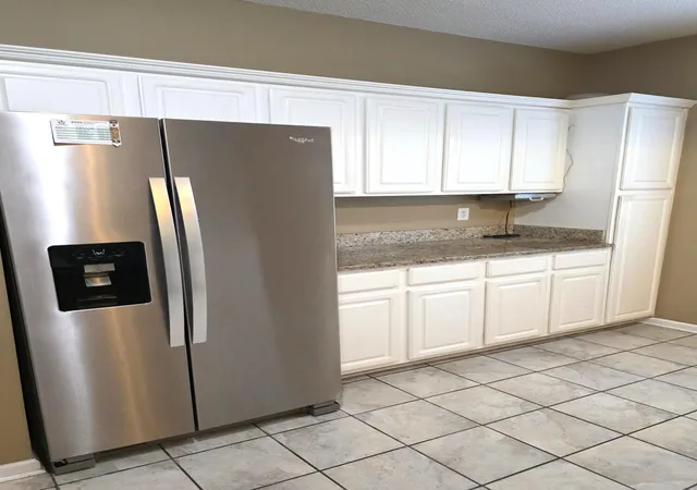 Photo 4 of Single family home for sale at 108 N Pembroke Dr, Goose Creek, SC 29445 | MLS# 26020379 | Listing updated on 2026-09-13