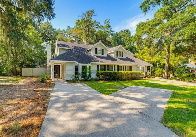 Photo 1 of Townhouse for sale at 2610 Joshua Cir, Beaufort, SC 29902 | MLS# 26024083 | Listing updated on 2026-09-17