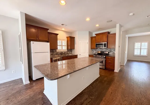 Photo 2 of Single family home for sale at 195 Lotz Dr, Summerville, SC 29483 | MLS# 26022578 | Listing updated on 2026-09-03