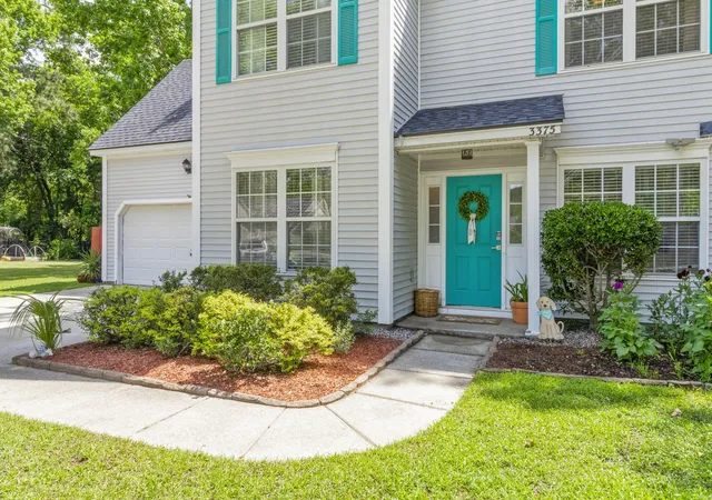 Photo 3 of Single family home for sale at 3375 Crowell Ln, Mount Pleasant, SC 29466 | MLS# 26015428 | Listing updated on 2026-08-22